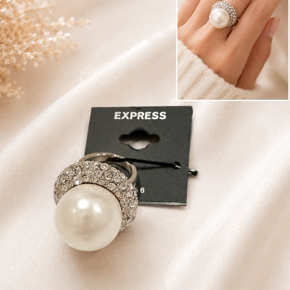 $35 Express cute Ring Size 6 Silver Pearl Crystal Dome Cocktail Statement formal